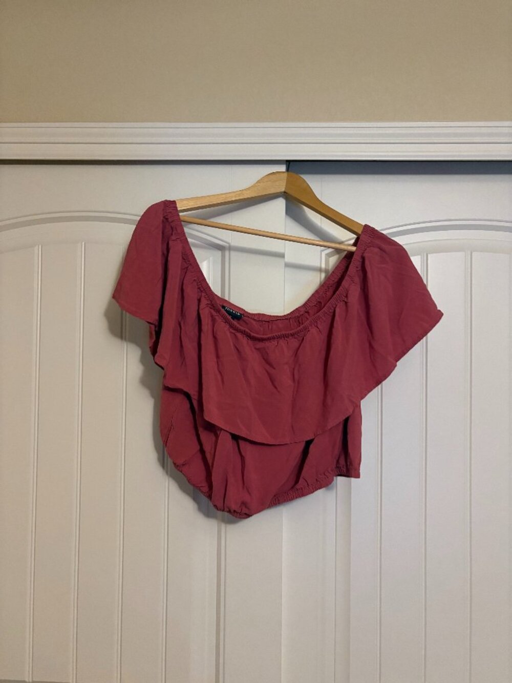 Torrid Off Shoulder Blouse Torrid Size 2 US Size 2X Dark Pink Rayon Elastic Hem